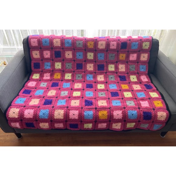 Vintage throw, granny square throw, granny square afghan, crochet throw - Picture 6 of 6
